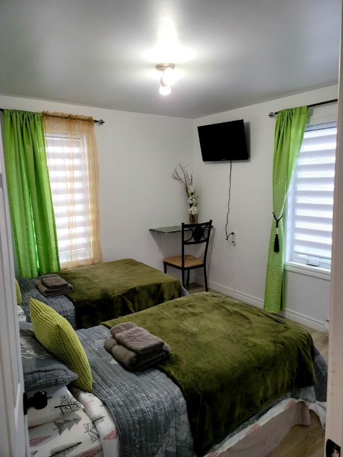 Downtown Apartment Next To Highway Netflix+Wifi Эдмундстон Экстерьер фото